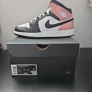 NEW NIKE AIR JORDAN 1 MID (GS) WHITE/RUST PINK Youth 7Y (DQ8423 100) W/ Receipt